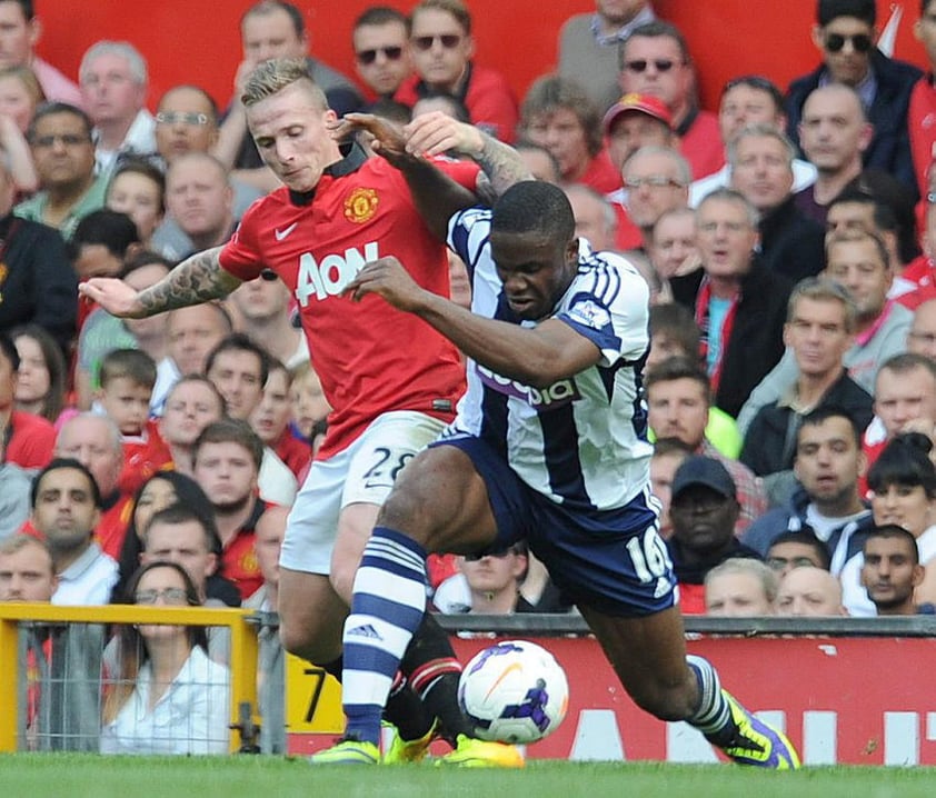 El “ManU” sumó su tercer descalabro en lo que va de la temporada para rezagarlo un poco en la pelea por defender su título y de nueva cuenta las dudas aparecieron en torno al entrenador escocés David Moyes.