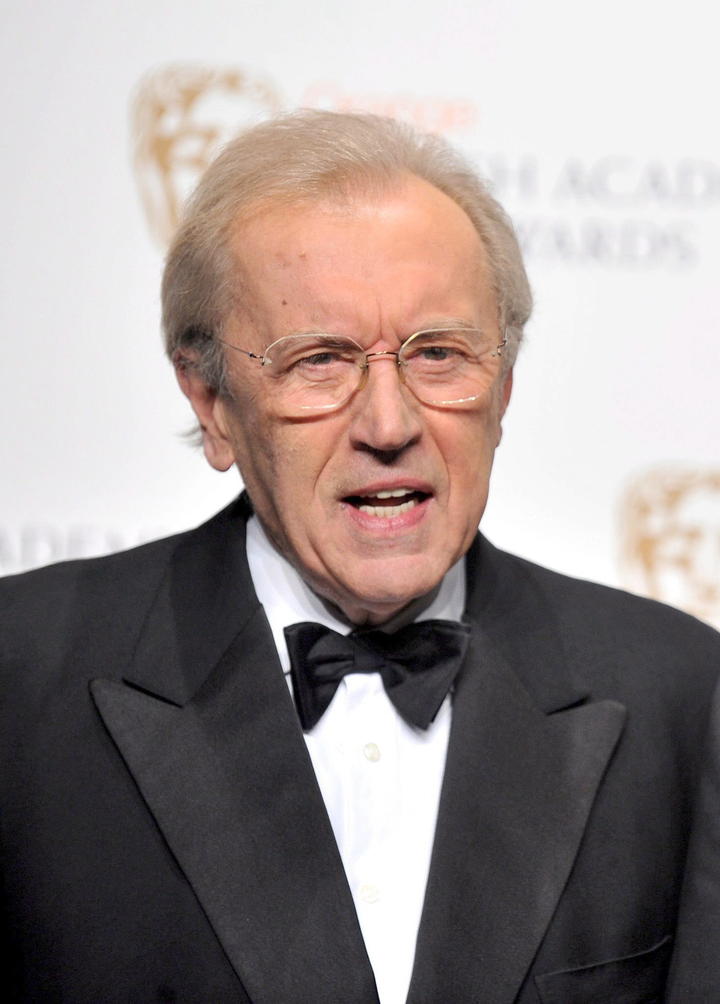 31 de agosto. David Frost |  El popular periodista y presentador británico de televisión David Frost, famoso por sus incisivas entrevistas políticas como las realizadas en 1977 a Richard Nixon murió a los 74 años.