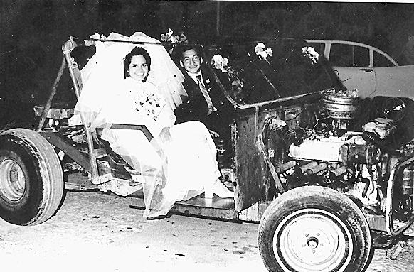 María Ventura Esparza Noyola y David Fabián Castro contrajeron matrimonio el 6 de febrero del 72’ (42 aniversario).