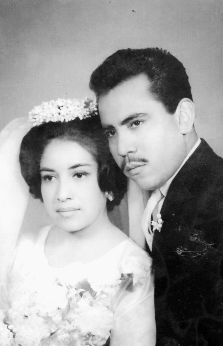 Esperanza Arellano Puentes y Vidal Raymundo Gámez Cabrera celebran 50 años de casados.