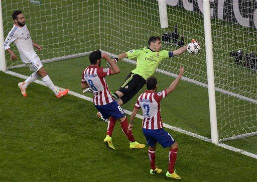 Iker Casilla no pudo evitar el gol de los 'colchoneros'.