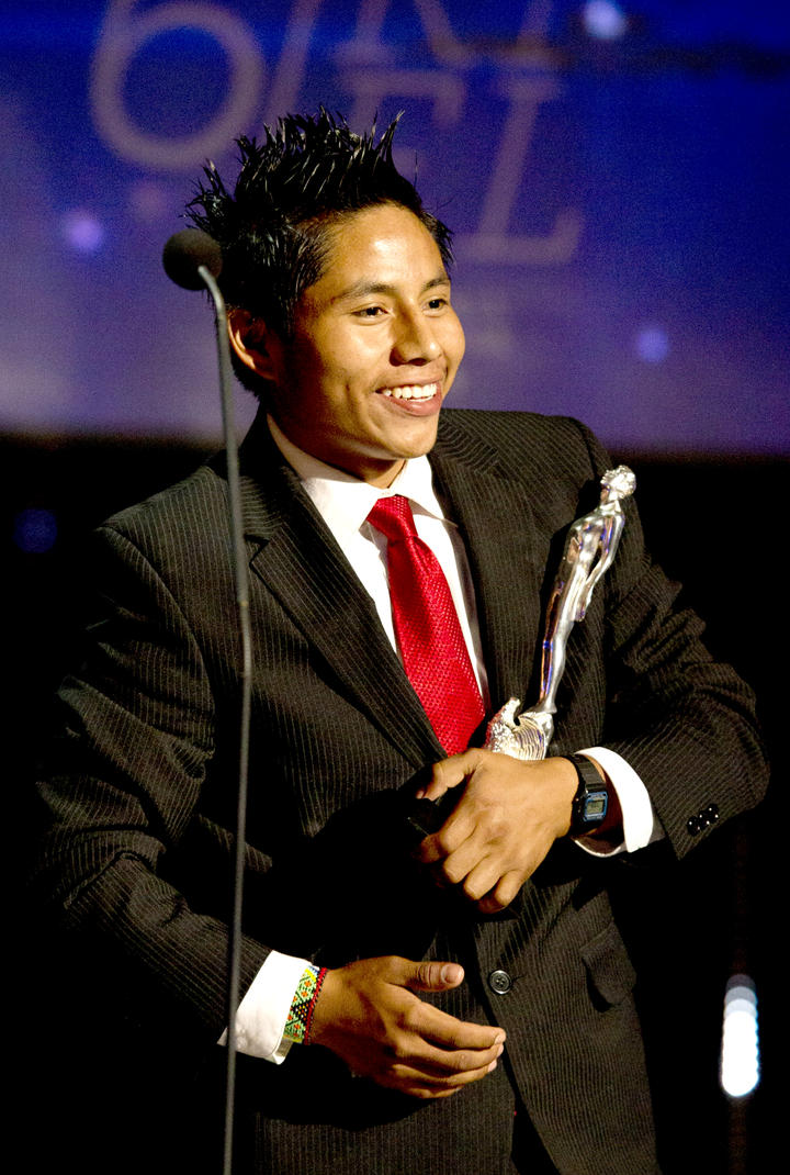 El joven indígena Rodolfo Domínguez, originario del estado mexicano de Chiapas, se impuso en la categoría de coactuación masculina por su interpretación de Chauk en La jaula de oro.