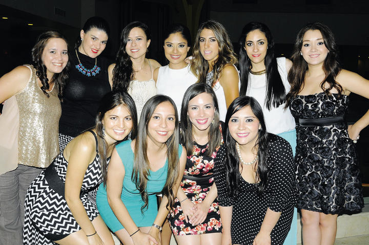 Cristy con sus amigas.