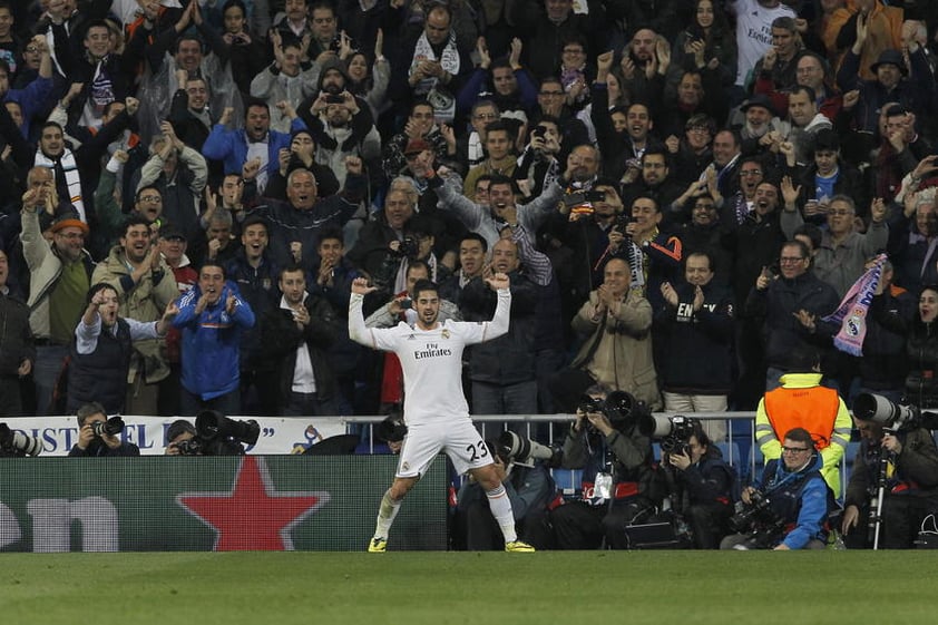 El cuarto peldaño es de la afición del Real Madrid.