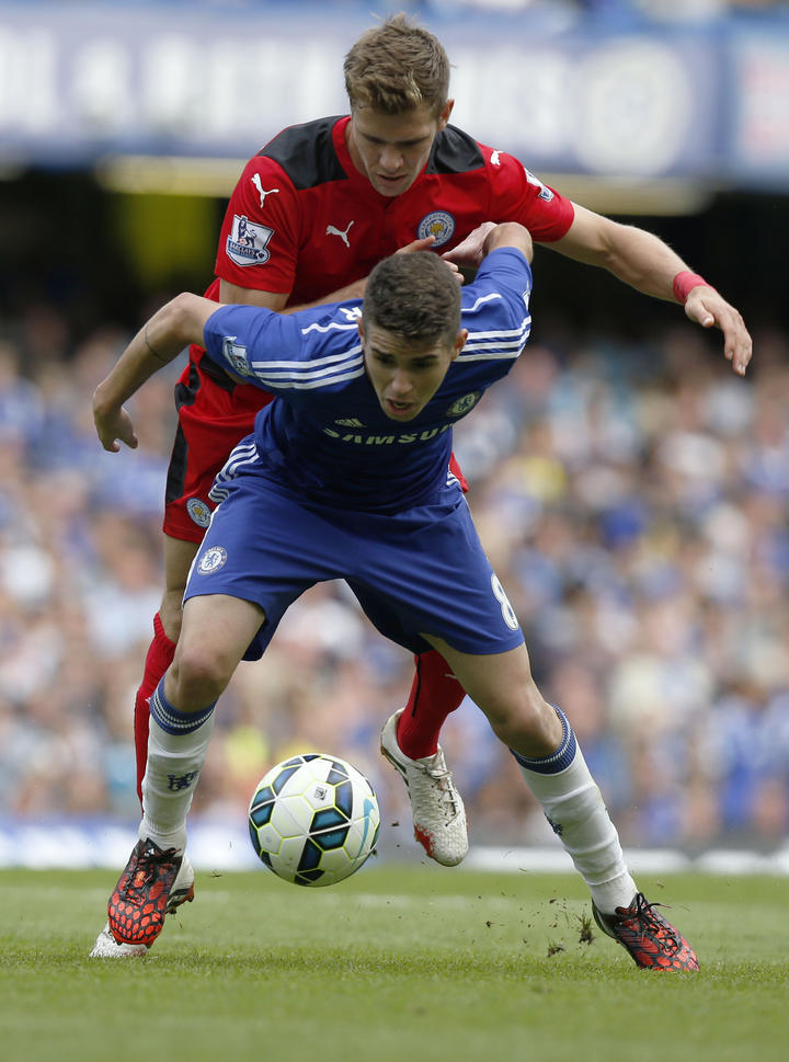 El triunfo fue 2-0 sobre el recién ascendido Leicester City en el estadio de Stamford Bridge.