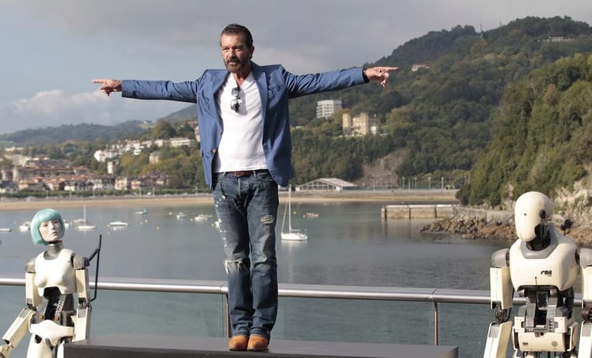 Antonio Banderas posó ante los fotógrafos en San Sebastián como promoción de su nueva cinta.