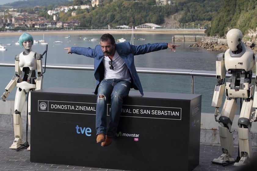 El actor Antonio Banderas llegó a la 62 edición del Festival de Cine de San Sebastián para presentar la película de ciencia ficción “Autómata”, que protagoniza y produce.