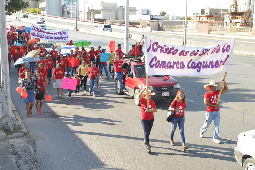 Los contingentes partieron de la Alameda Zaragoza en Torreón, Parque Victoria de Lerdo y Plaza Principal de Gómez Palacio.