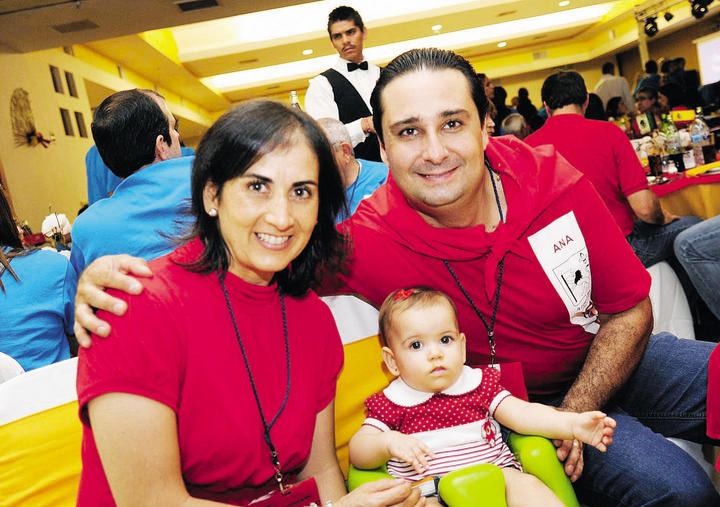 Mariana, Martha y Ricardo.