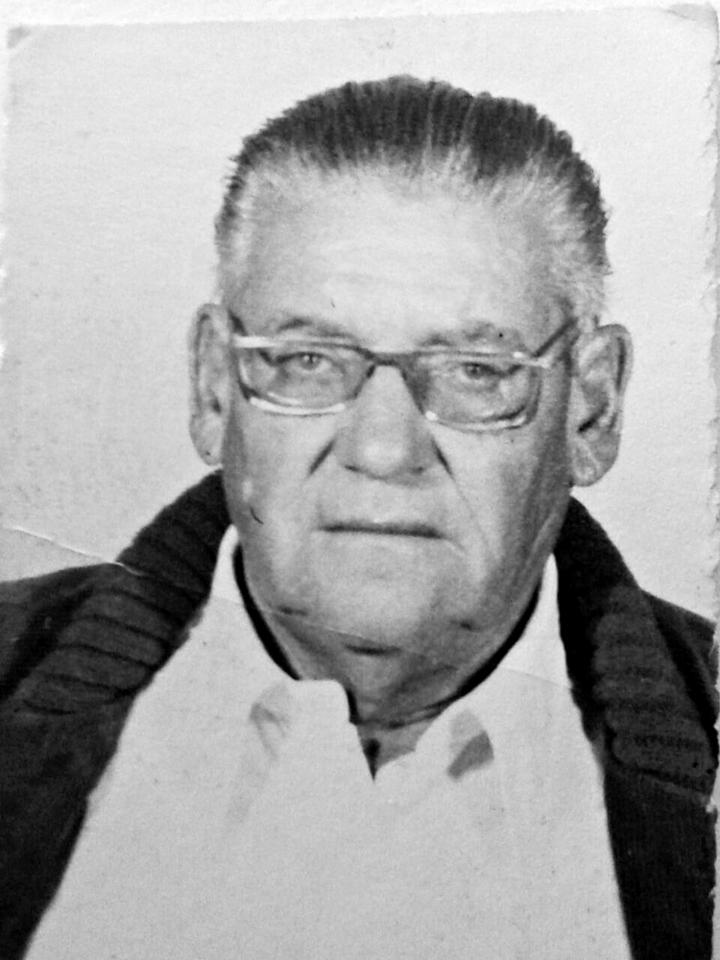 Sr. Francisco Valdivia Crencho, nacido el 10 de octubre 1914, estaría cumpliendo 100 años. Falleció el 16 de mayo de 1974.