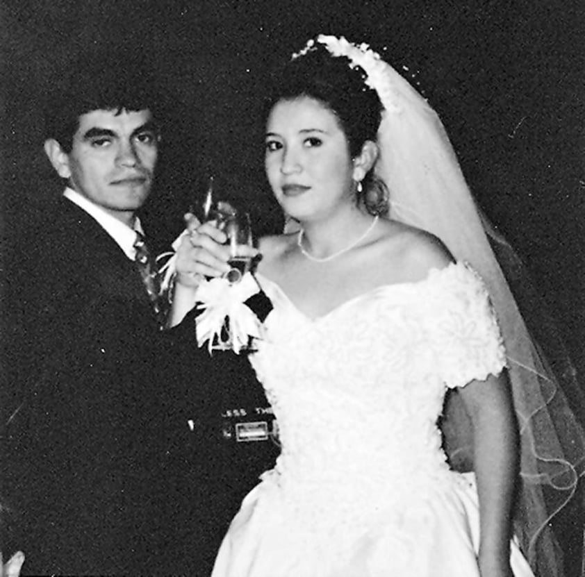 Ranfery y Minerva en su boda en San José, CA., donde radican 16 años atrás.