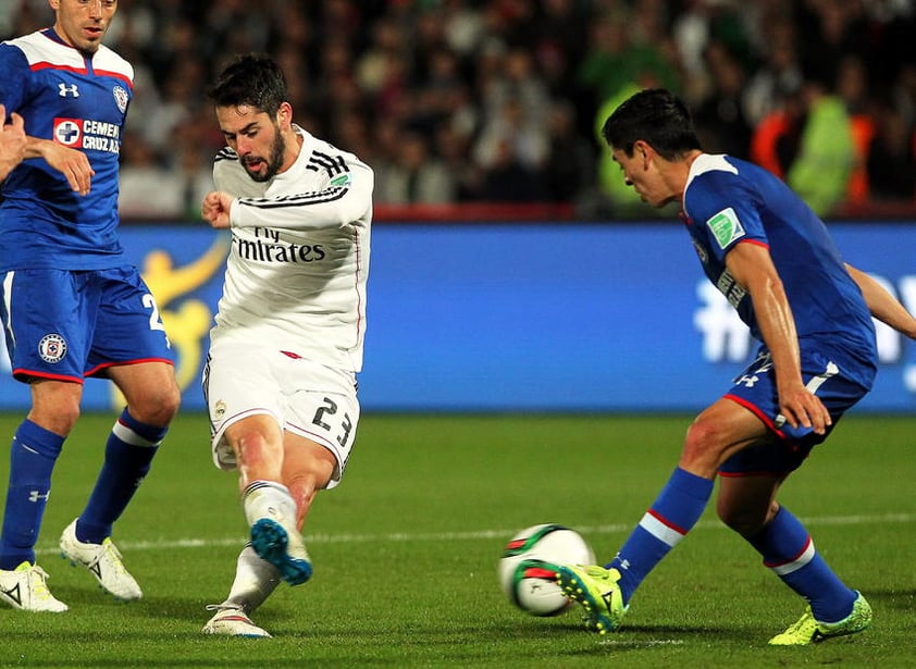 El 4-0 lo consiguió Isco, quien en jugada por el centro dejó sembrada a la zaga celeste para vencer con tiro raso a Corona en el minuto 71.