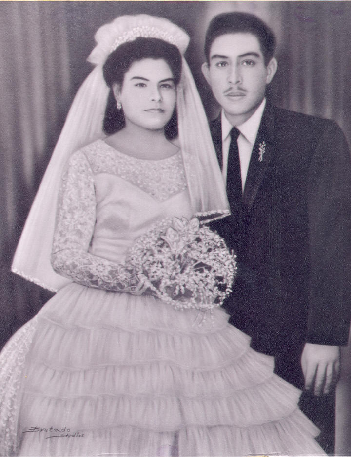 Srita. Evangelina Rutiaga y Sr. J. Dolores Rodríguez, matrimonio efectuado en 1944.