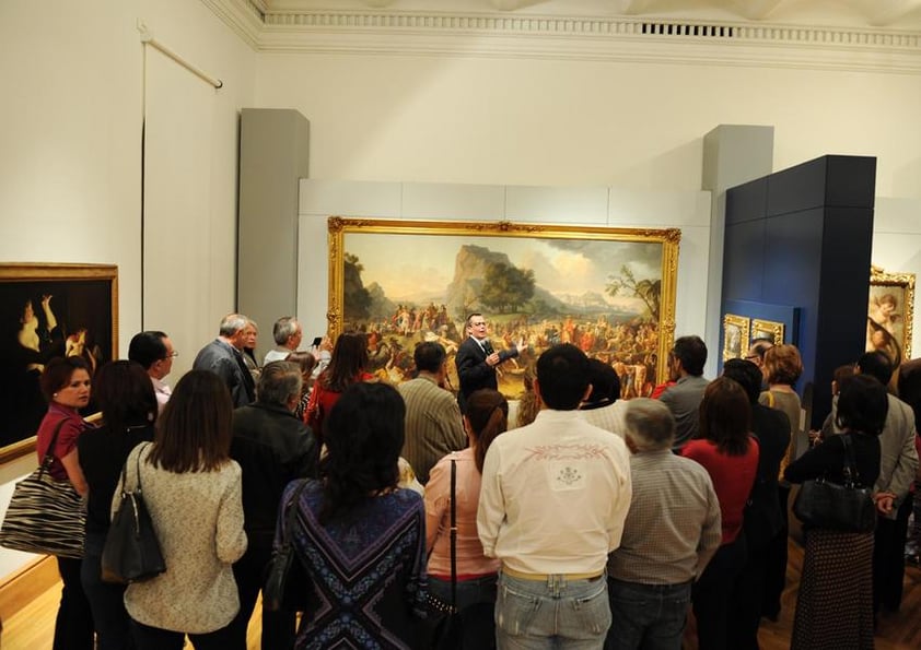 Se ubica en la Sala de Exposiciones Temporales del Museo Arocena.