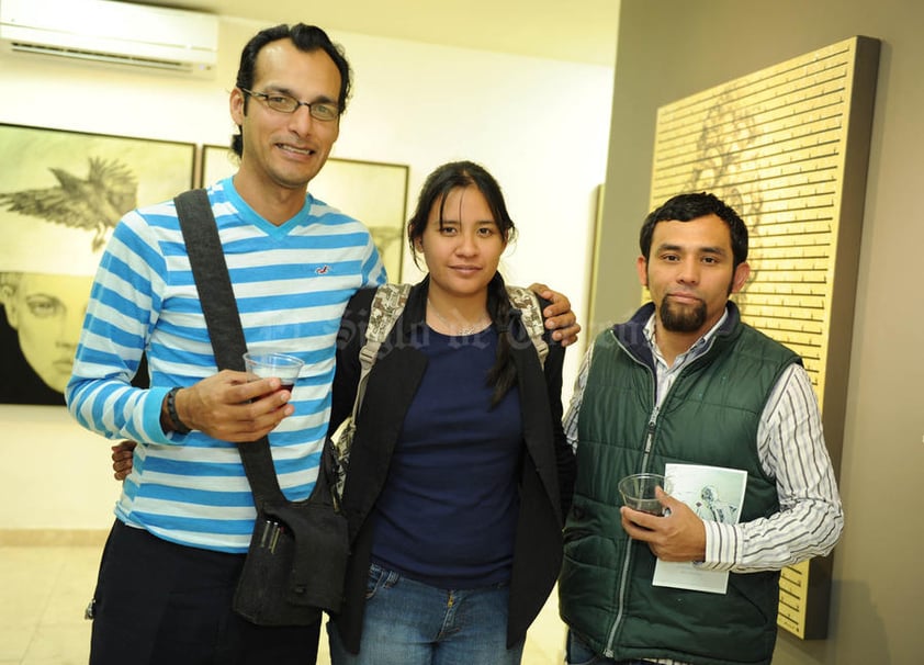 ADMIRAN EXPO.  Arturo, Rocío y Mack.