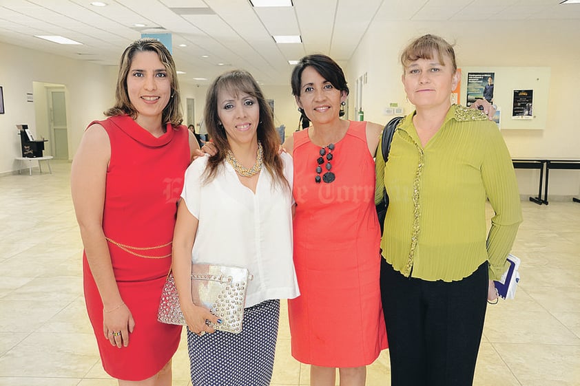 EN RECIENTE EVENTO.  Martha, Gaby, Amabilia y Lupita.