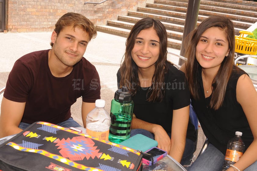 Diego, Mariana y Paulina.