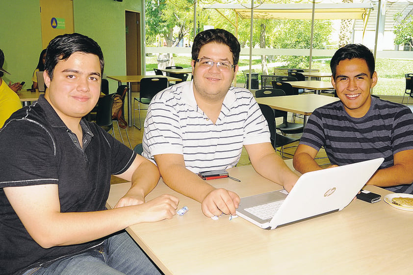 Miguel Ángel, Afif y Alex.