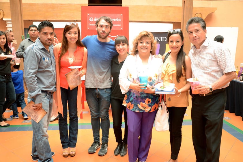 PRESENTES EN LAGUNA SABE.  Christian, Lupita, Isvi, Rosa, Mary, María y Felipe.