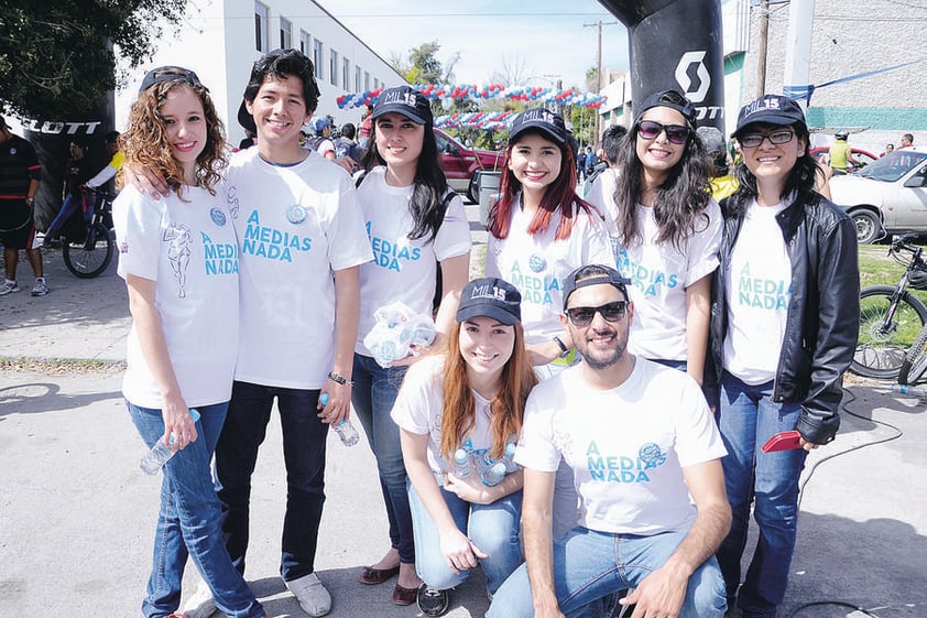 ENTUSIASTAS.  Equipo de voluntarios del Maratón Internacional Lala.