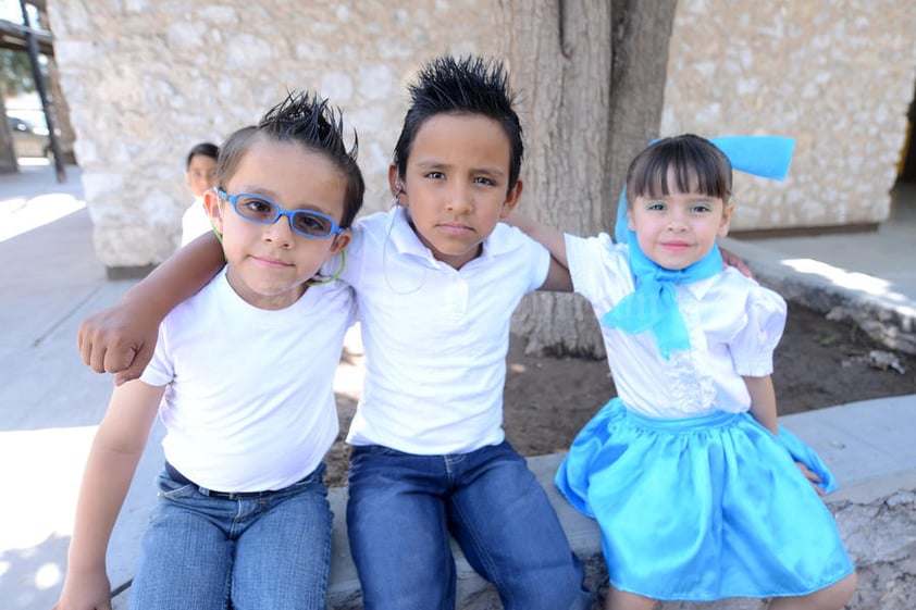 Yael, Antonio y Goreti.