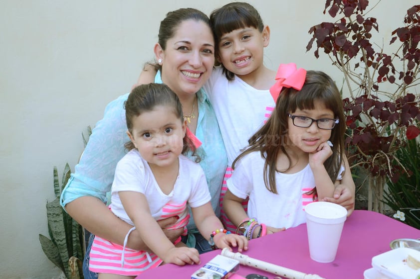 Paty, Camila, Sofía y Matilda.