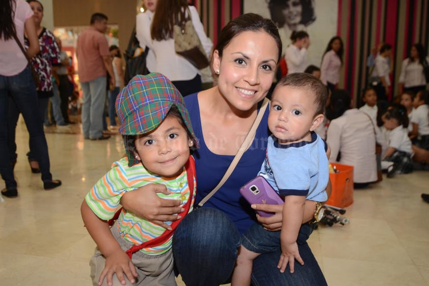 Andrea, Lulú y Mateo.