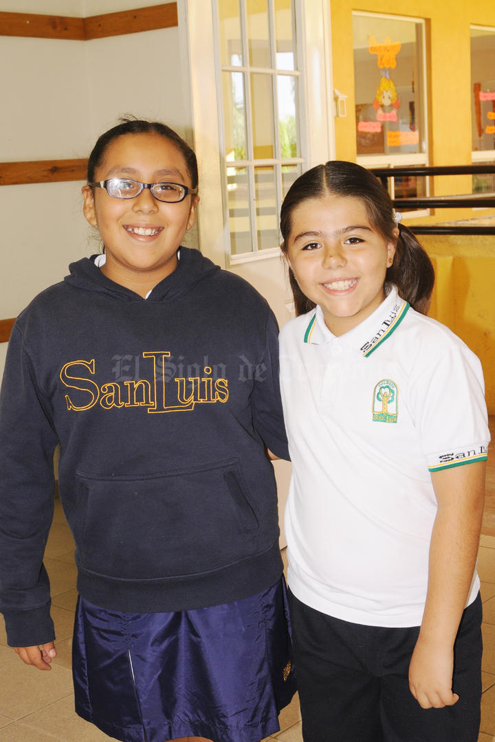 Karla y Sofía.