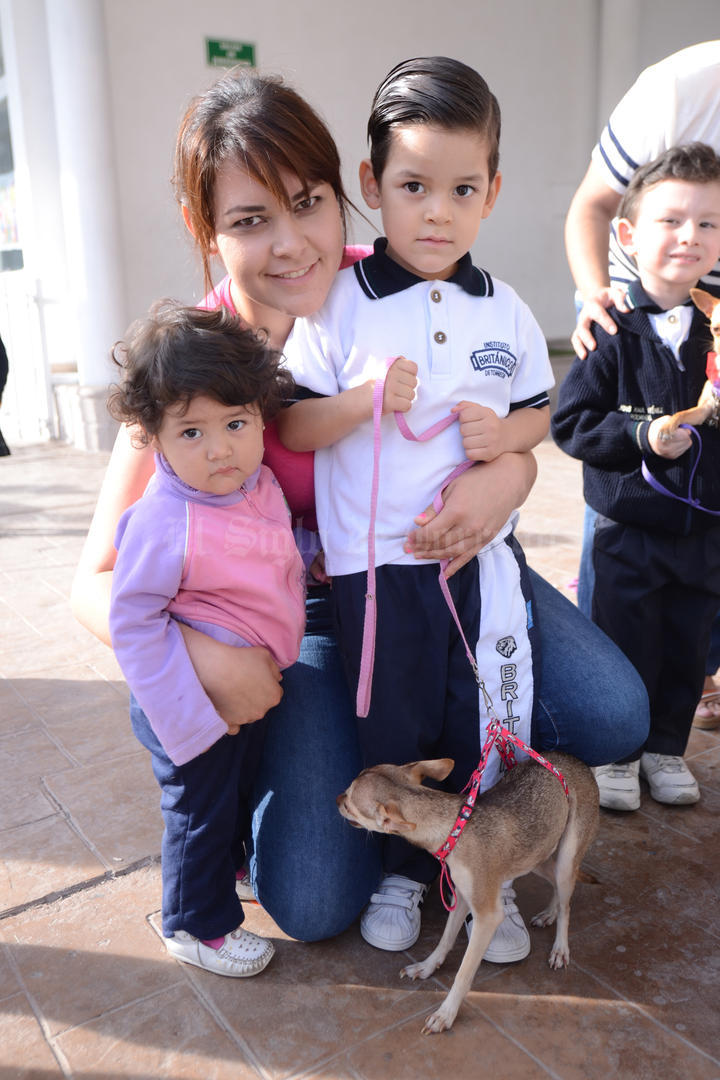 Karen, Leonel y Ximena.