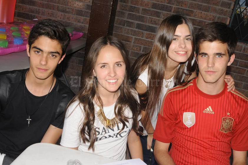 Daniel, Ana Pau, Roxana y Rodrigo.