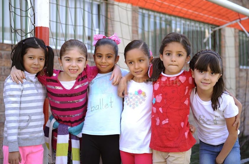 30042015 Sarahí, Alejandra, Victoria, Camila, Bárbara y Luciana.