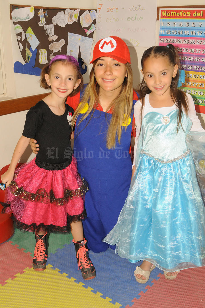 04052015 Bárbara, Miss Ale y Celina.