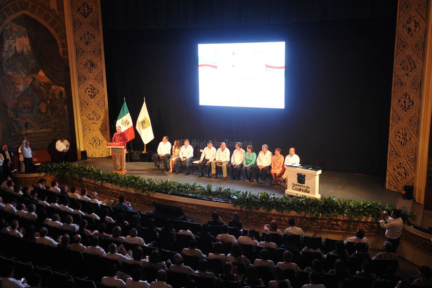 Entre los proyectos a corto plazo figuran la formación de dos orquestas infantiles, una en Saltillo y otra en Piedras Negras. Además, Torreón le entrará a la campaña Limpiemos nuestro México que iniciará en un mes.