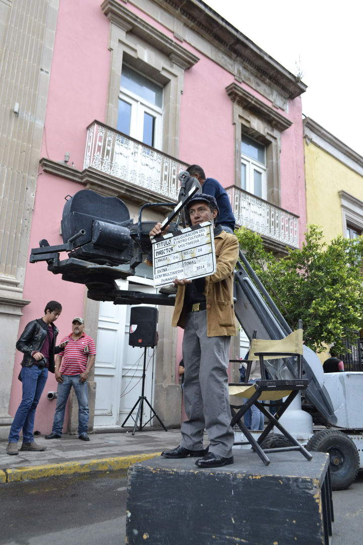 En esta edición del FCM, siete largometrajes y siete cortometrajes esperan sobresalir en la competencia oficial, mientras que nueve cortos conformarán la sección 'Hecho en Durango', a la espera de demostrar por qué al estado se le conoce como la 'Tierra del Cine'.