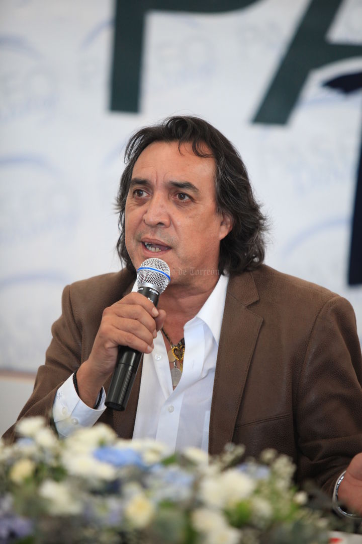 El actor Luis Felipe Tovar fue el primero en agradecer la distinción de ser padrino del Festival del Nuevo Cine Mexicano.