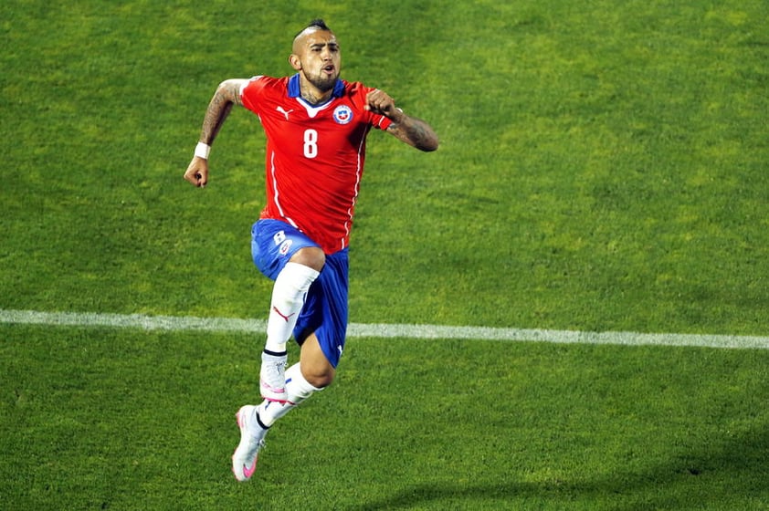 En la media Arturo Vidal que tuvo un gran partido ante los ecuatorianos.