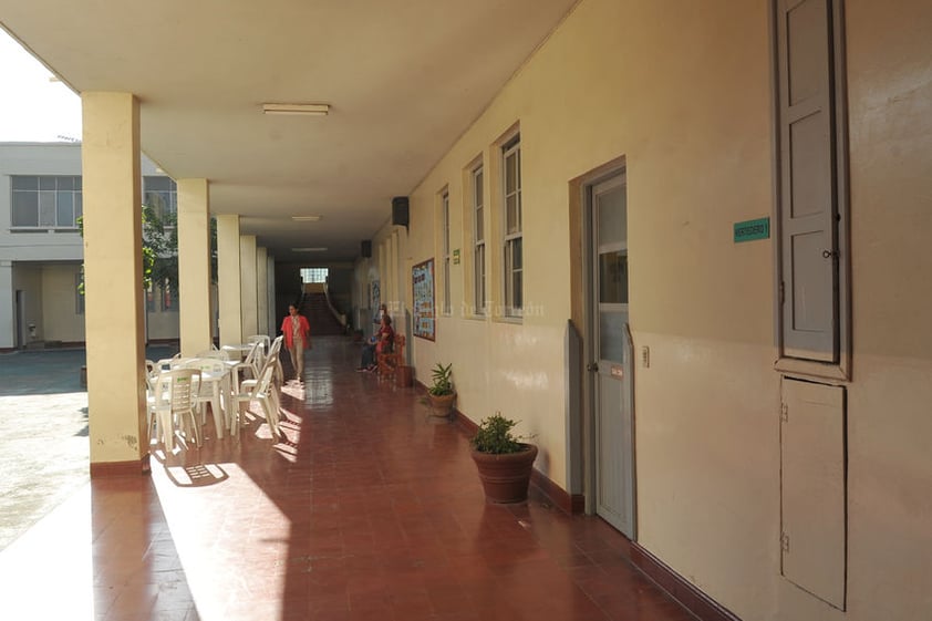 Del Colegio La Paz egresaron más de 84 generaciones.