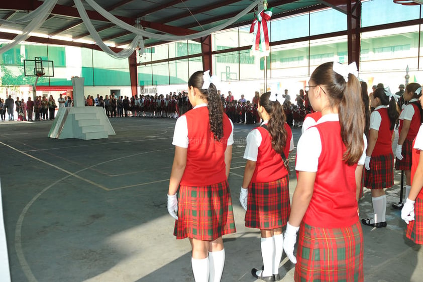 En las canchas del Colegio se realizó un acto protocolario.