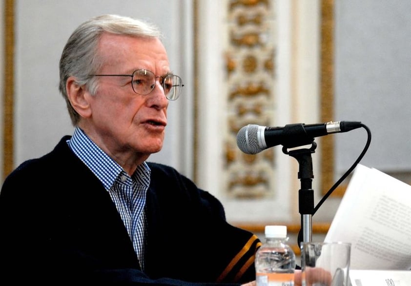 Jacobo publicó diversos libros: "La conquista del espacio" (1962), "Charlas con pintores"(1966), "La libertad y la responsabilidad en la radio y la televisión mexicanas"(1967), "En el aire"(1973), "Los grandes del siglo XX" (1998) y "1968-2008: los silencios de la democracia" (2008), éste último en coautoría con Eduardo Cruz Vázquez, entre otros.