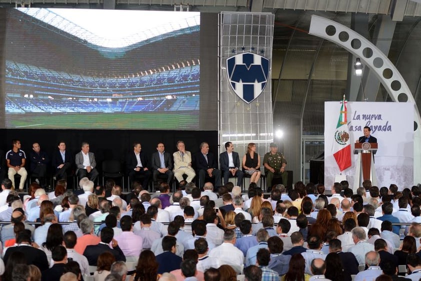 "Aquí se ha referido ya mucho de lo que hemos impulsado y venimos haciendo, una obra como la que inauguramos, como la obra de país que hemos impulsado, no se construye de un día para otro, toma tiempo, demanda confianza y al final de cuentas también demanda claridad en el rumbo y el objetivo que tenemos trazado".