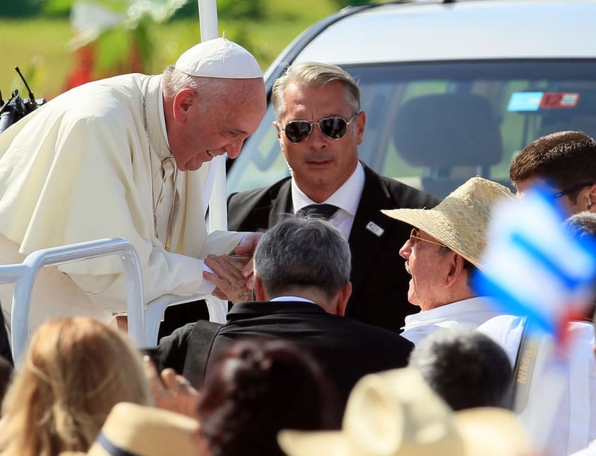 Francisco, a su llegada a Holguin.