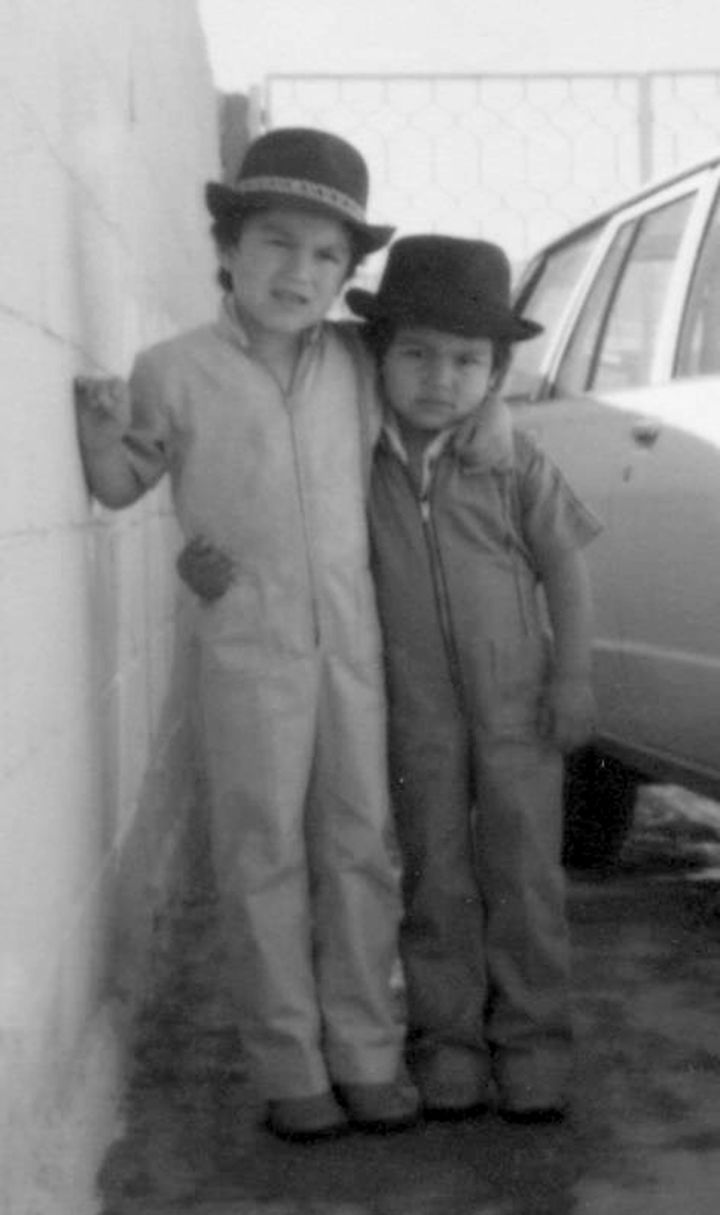 Los hermanos Eduardo y Jesús Solorio en 1979.