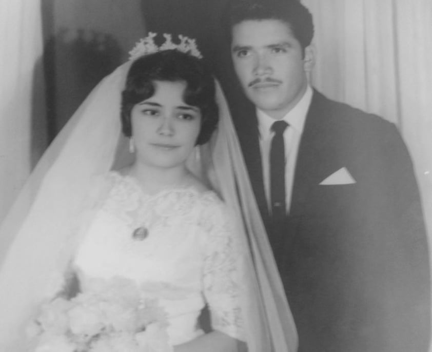 Rosina Elvia Aguiñaga y Raúl Estrada García en 1962. 52 años de feliz matrimonio.