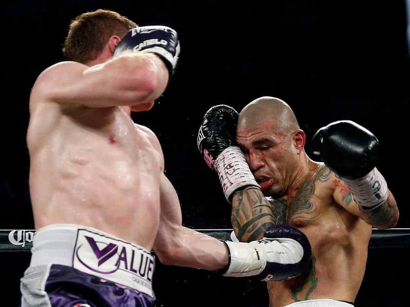 Cotto mostró mayor velocidad pero 'Canelo' mantuvo la calma durante toda la pelea.