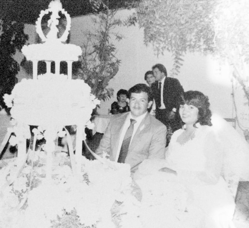 33 aniversario de matrimonio de Luis Felipe Gutiérrez Pérez e Hilda Mariana Torres Trinidad.