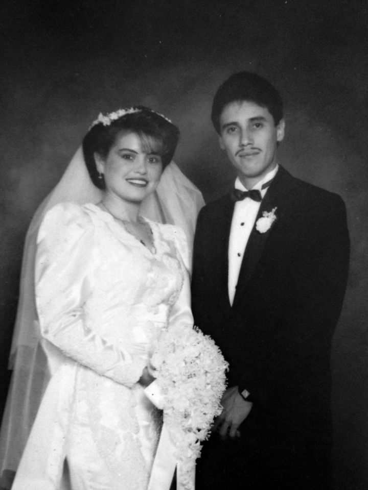 Celebrando 25 años de feliz matrimonio, Blanca Martínez y Alfredo Luna.