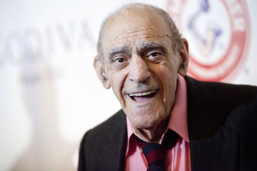 26 de enero. Abe Vigoda | El actor de The Godfather, Abe Vigoda, murió a los 98 años de edad por causas naturales.