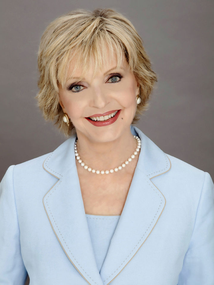 24 de noviembre. Florence Henderson | La protagonista de The Brady Bunch murió a los 82 años. Aún se desconoce la causa de su fallecimiento.