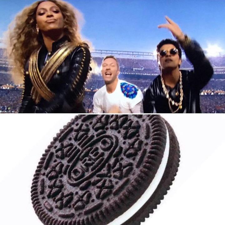 Los tres artistas fueron representados por una galleta Oreo.