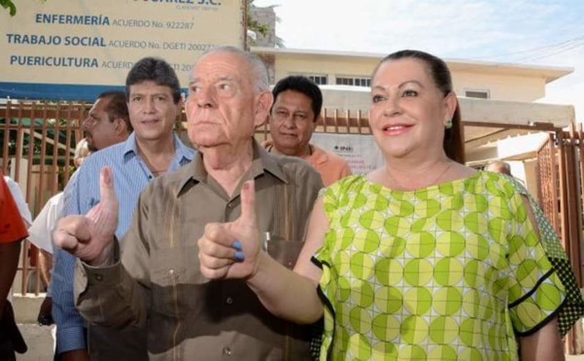 A Carlos Herrera le sobreviven su esposa Vilma; sus hijos Leticia, Ernesto y Carlos.